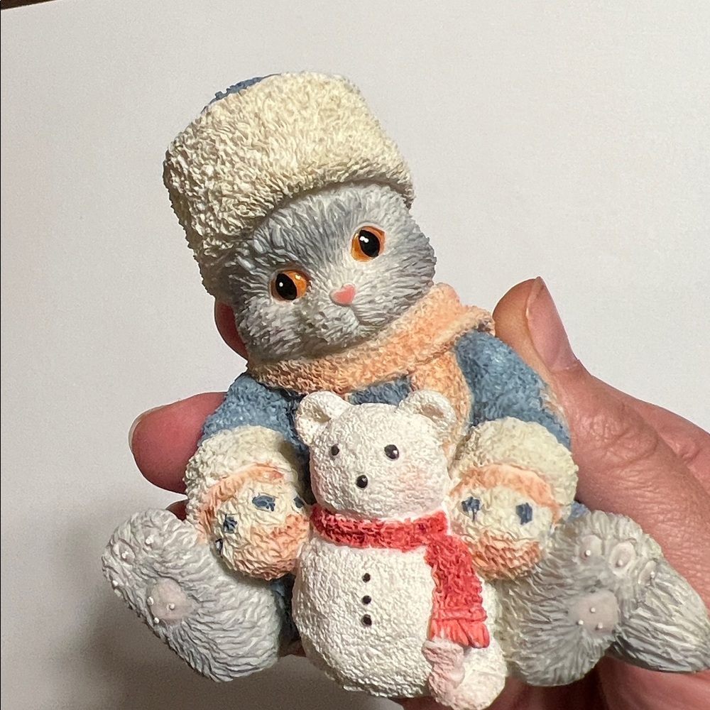 Enesco. Vintage. Russian Blue. Adorable Cat Figurine with Snowman. NWOT
